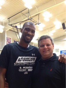 Corey Brewer & Mike Henry (‏@tng8r)